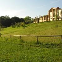 Il Borgo Di Villa Bossi Pucci Монтеспертоли Екстериор снимка